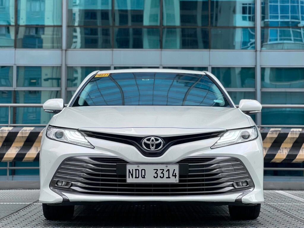2019 Toyota Camry 2.5 V Gas Automatic